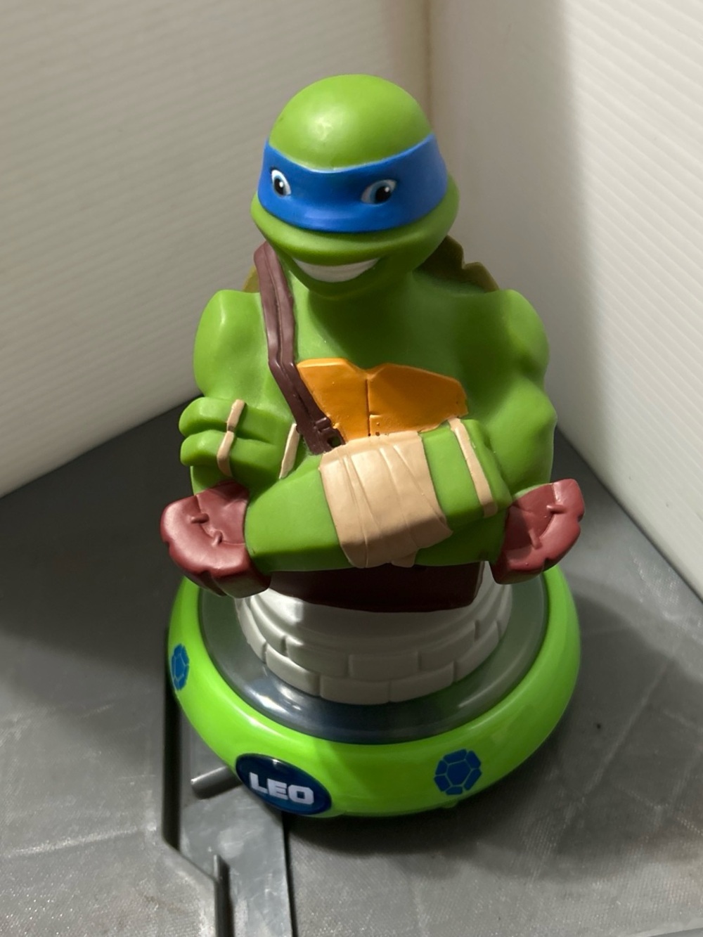 Nickelodeon Teenage Mutant Ninja Turtles Leo Figure - Green & Blue